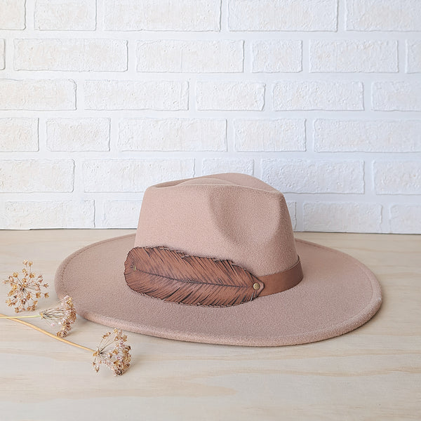 Women's Wide Brim Feather Felt Fedora Hat - Fawn