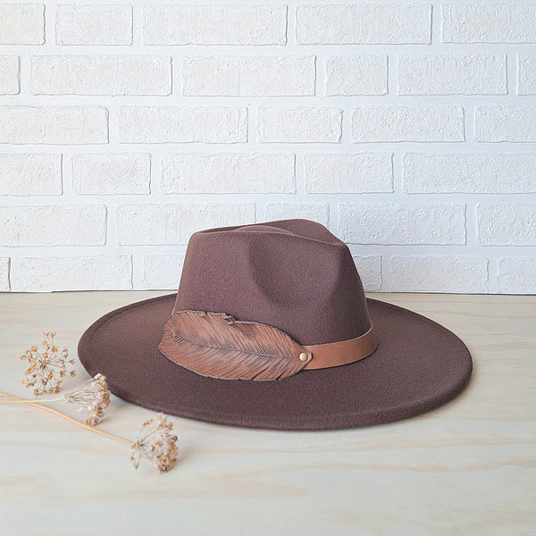 Women's Wide Brim Feather Felt Fedora Hat - Chocolate