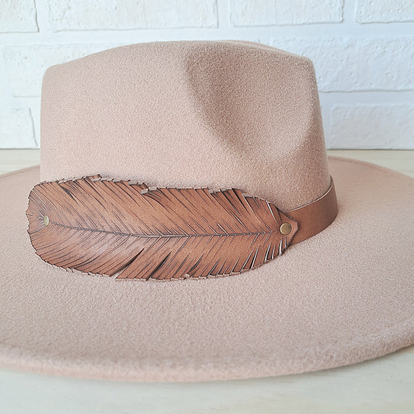 Women's Wide Brim Feather Felt Fedora Hat - Fawn