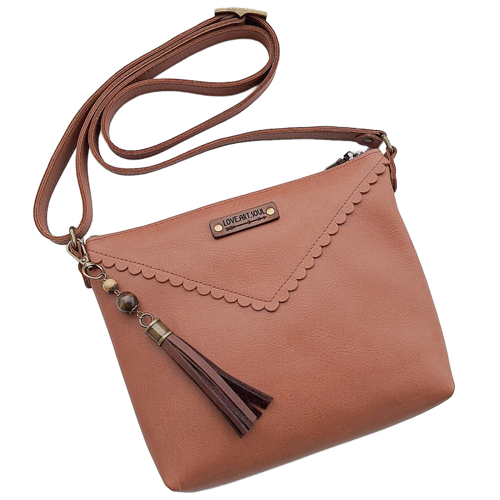 Leather Scalloped Purse - Caramel
